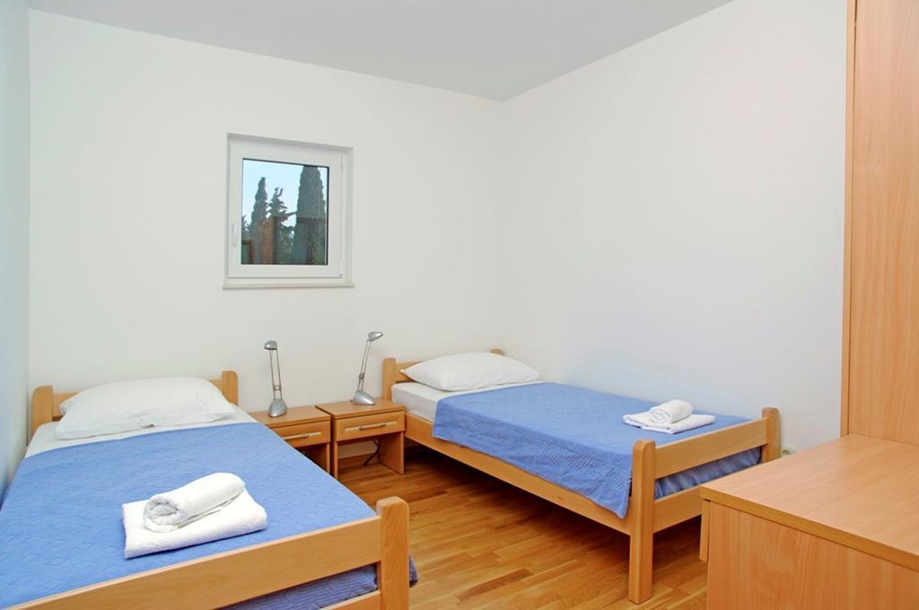 Aparthotel Marina Gromela Mirce Værelse billede